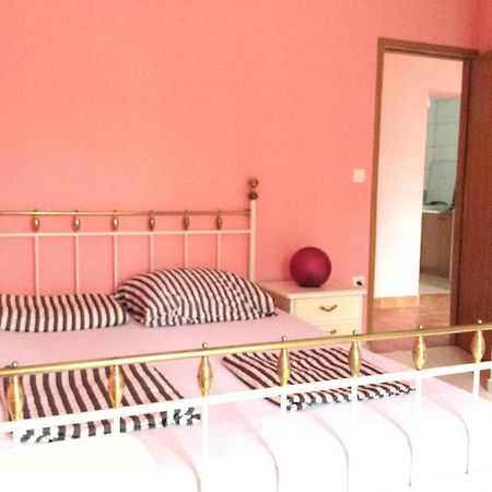 Yellow House Experience Aparthotel Pag Island ภายนอก รูปภาพ