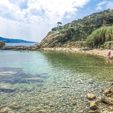 Yellow House Experience Aparthotel Pag Island ภายนอก รูปภาพ