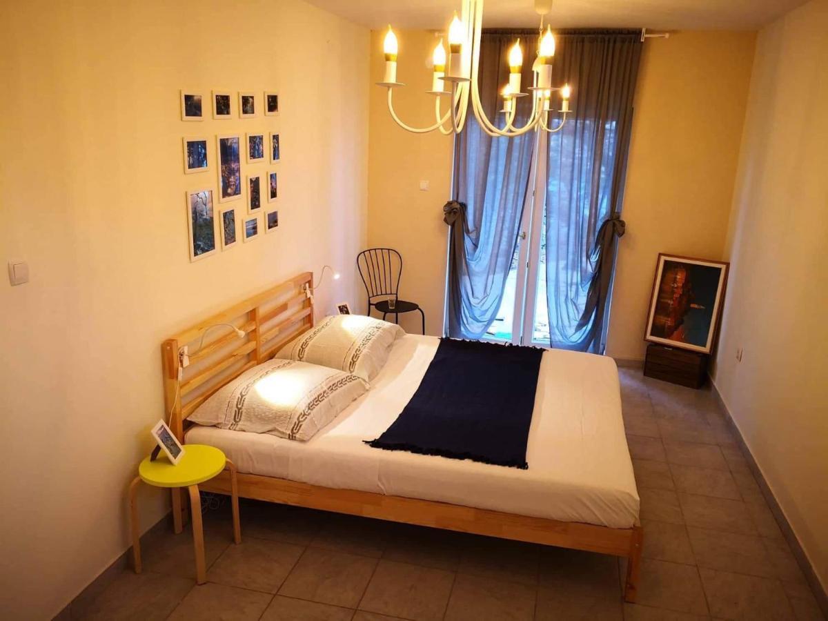 Yellow House Experience Aparthotel Pag Island ภายนอก รูปภาพ